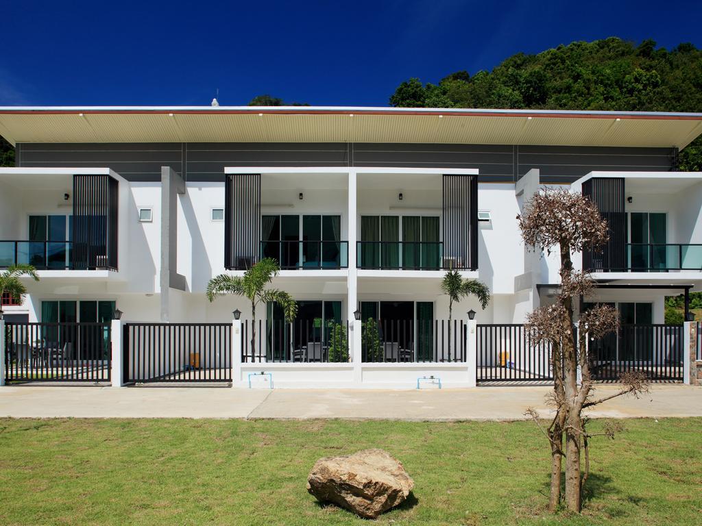 Kata Hill View Villas By Kata Sea View Villas Стая снимка
