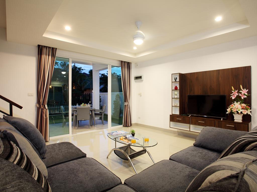 Kata Hill View Villas By Kata Sea View Villas Стая снимка